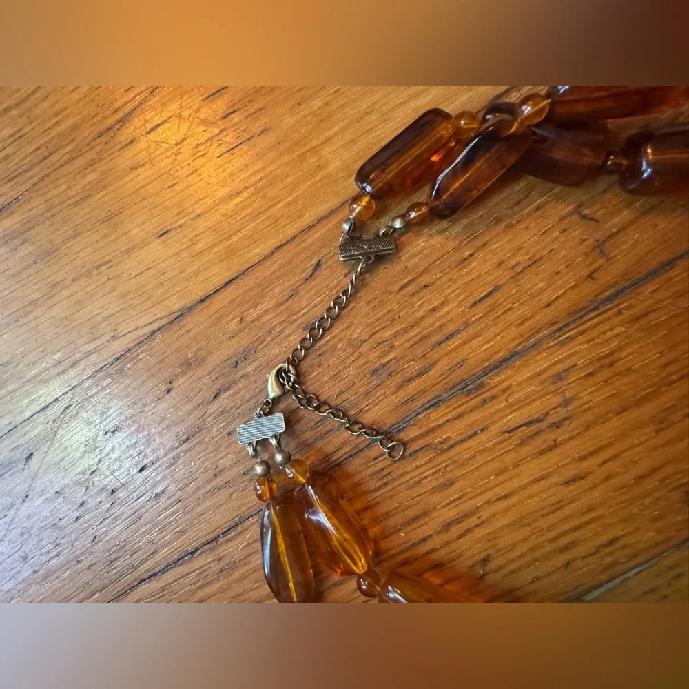 70s Vintage Double Strand Brown Lucite Tortoiseshell Necklace - Picture 6 of 8